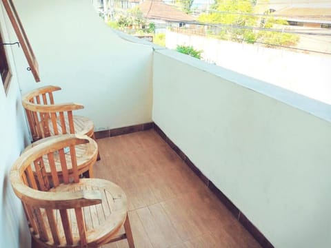 Purnama Guesthouse Bed and Breakfast in North Kuta