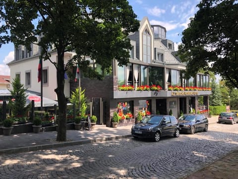 Property building, Facade/entrance, Day