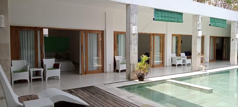 Villa Putih Lovina Bed and Breakfast in Buleleng