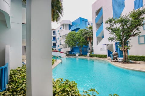 Property building, Pool view, Swimming pool, Swimming pool