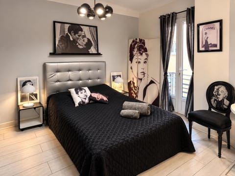 Bed, Decorative detail, Decorative detail, Bedroom, wardrobe, air conditioner
