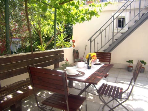 Patio, Summer