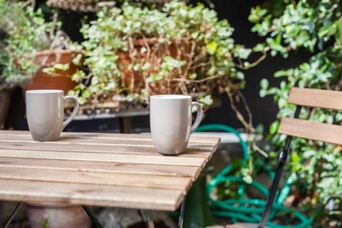 Patio, Patio, Garden, Garden, Decorative detail, Decorative detail, Garden view