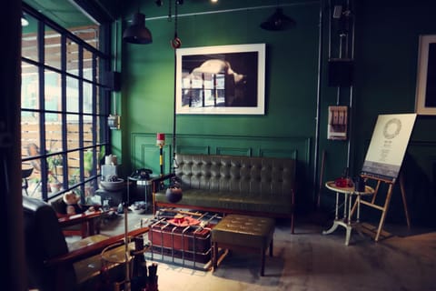 Living room, Seating area