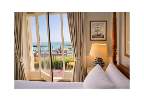 Bed, Balcony/Terrace, Sea view