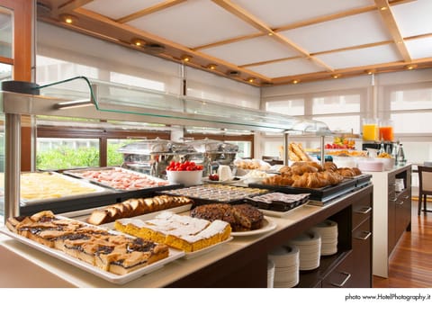 Food, Breakfast, Buffet breakfast