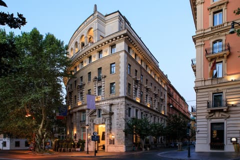 Property building, Facade/entrance