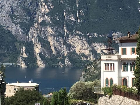 Garden Belvedere B&B Bed and Breakfast in Nago–Torbole