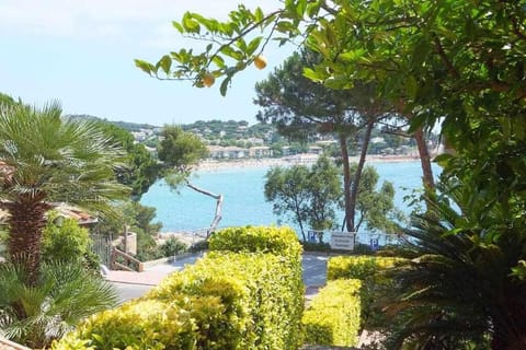 Nearby landmark, Natural landscape, Garden view, Sea view