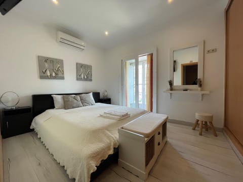 Bedroom, VIP