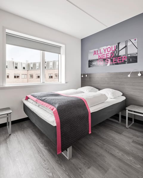 Bed, View (from property/room), Bedroom, internet