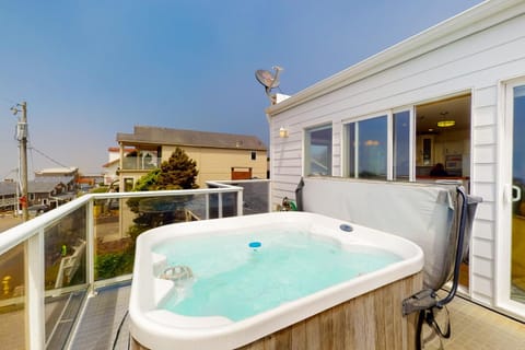 Harbor SeaShell House in Devils Lake