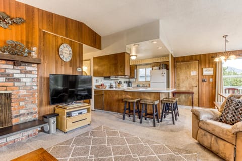 Ocean Vista Vacation Home House in Seaside