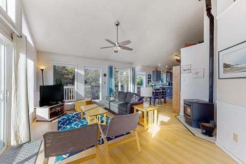 Sweet Dream MCA #155 House in Manzanita