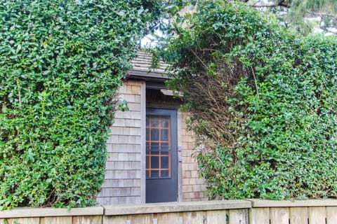 Historic Haystack Cabin Cabin in Cannon Beach