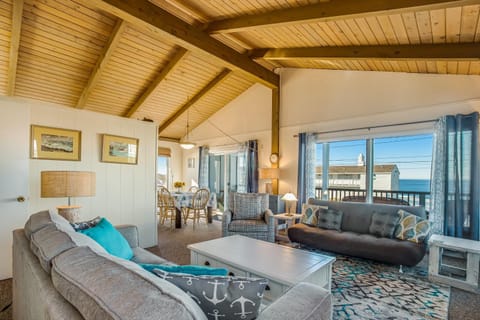 Beach Retreat House in Newport