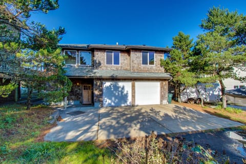 Bridgetender House in Newport