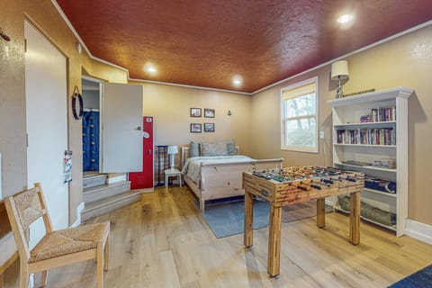 The Sandy Spur House in Oregon