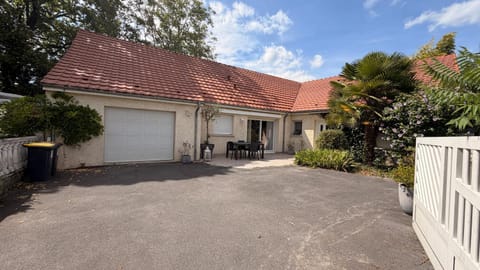 Property building, Inner courtyard view