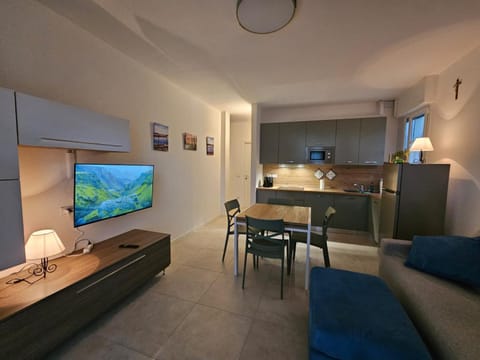 Kitchen or kitchenette, Seating area
