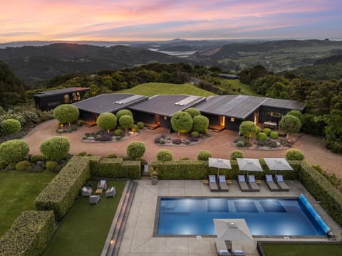 View (from property/room), Garden view, Landmark view, Pool view, Swimming pool