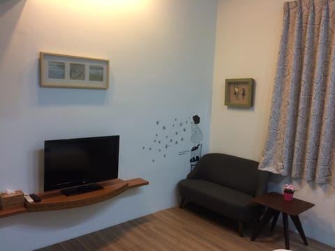 Photo of the whole room
