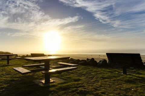 Captain's Cottage House in Rockaway Beach