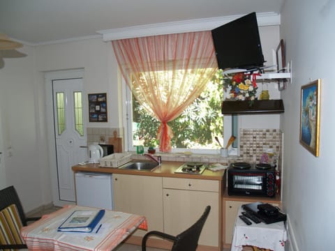 TV and multimedia, Kitchen or kitchenette, Dining area