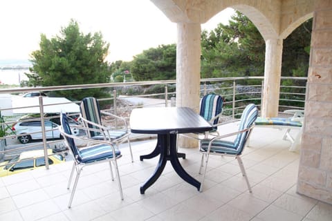 Balcony/Terrace, Seating area, Dining area, Sea view