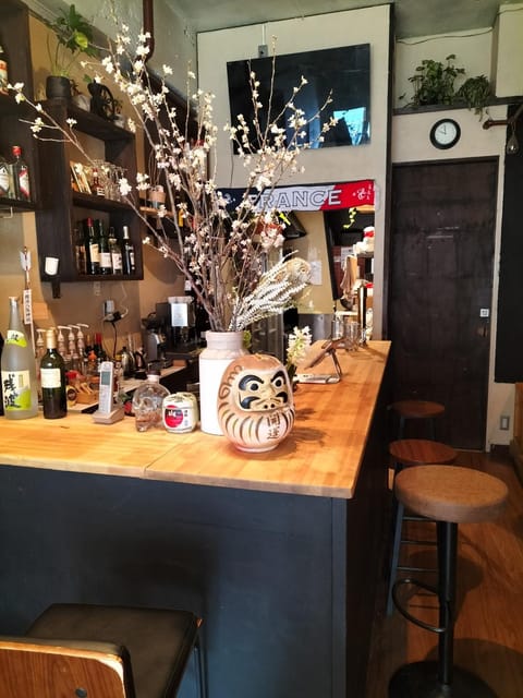 Lounge or bar, Drinks, Alcoholic drinks