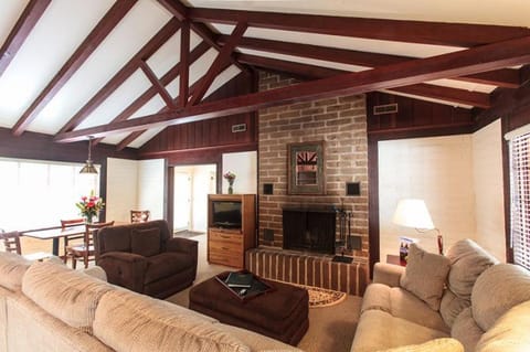 Pine Acres Lodge House in Pacific Grove