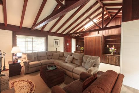 Pine Acres Lodge House in Pacific Grove