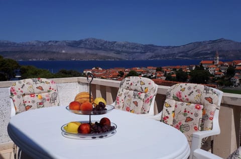 Balcony/Terrace, City view, Mountain view, Sea view