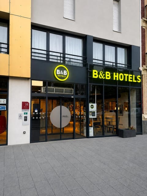 Property building, Property logo or sign, Street view