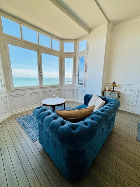 Living room, Sea view