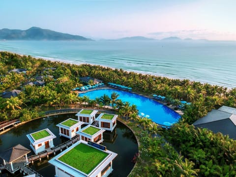Bird's eye view, Pool view