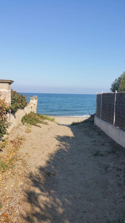 Villa E Lecce Villa in Poggio-Mezzana