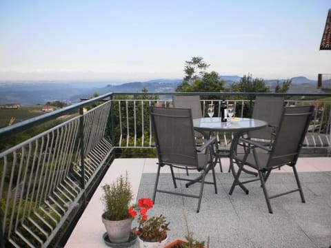 Balcony/Terrace, Garden view, Mountain view