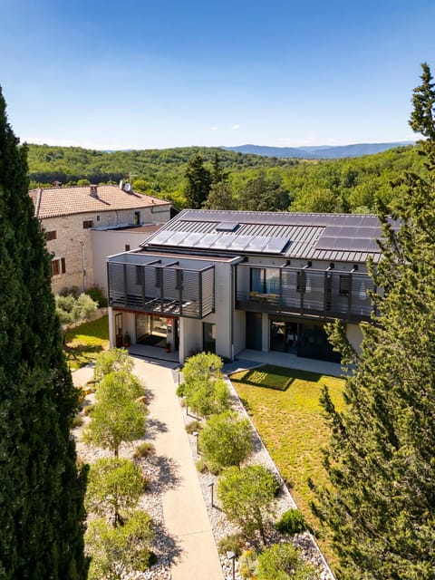 Property building, Facade/entrance, Natural landscape