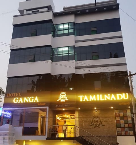 Property building, Facade/entrance