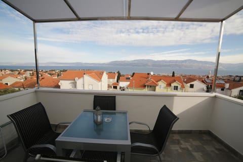 Balcony/Terrace, children, Family