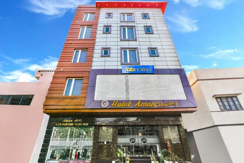 Property building, Facade/entrance