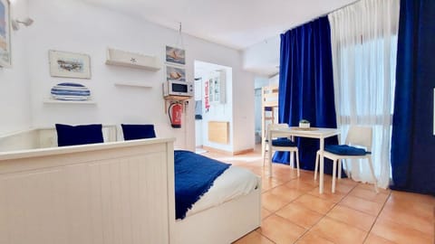 Communal lounge/ TV room, Bedroom