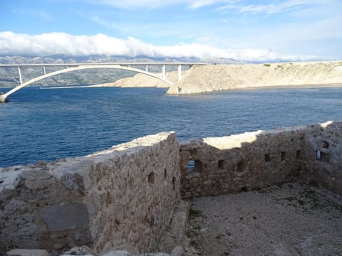 Nearby landmark, Natural landscape, Landmark view, Mountain view, Sea view