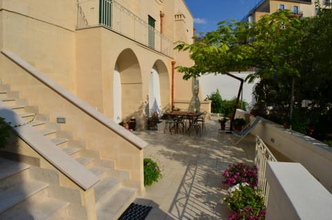Patio, Facade/entrance, Spring, Balcony/Terrace, On site, Garden view, Sunset