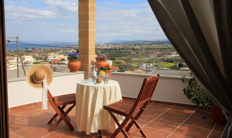Property building, View (from property/room), Balcony/Terrace, Mountain view, Sea view