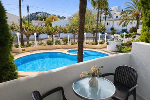 Balcony/Terrace, Pool view