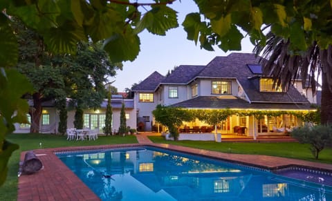 Property building, Pool view