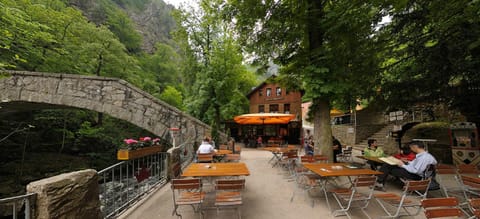 Property building, Restaurant/places to eat, Facade/entrance