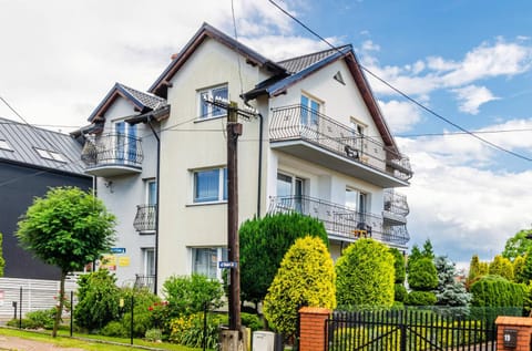 Property building, Facade/entrance, Garden, Balcony/Terrace, Other, Decorative detail, Floor plan, On site, Area and facilities